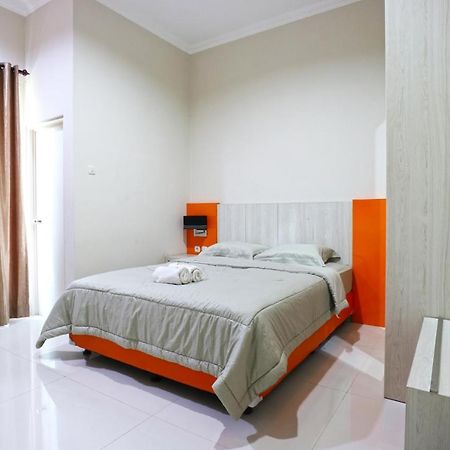 Apartamento Velozip Kos Exclusive Surabaya Exterior foto