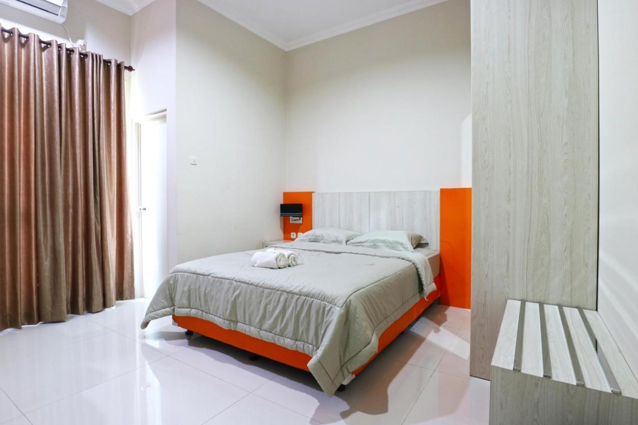 Apartamento Velozip Kos Exclusive Surabaya Exterior foto