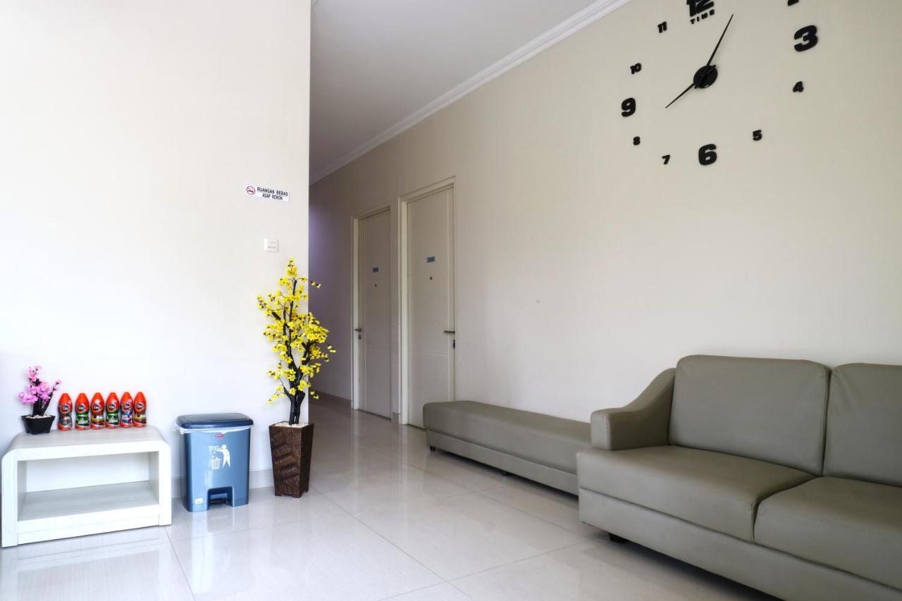 Apartamento Velozip Kos Exclusive Surabaya Exterior foto