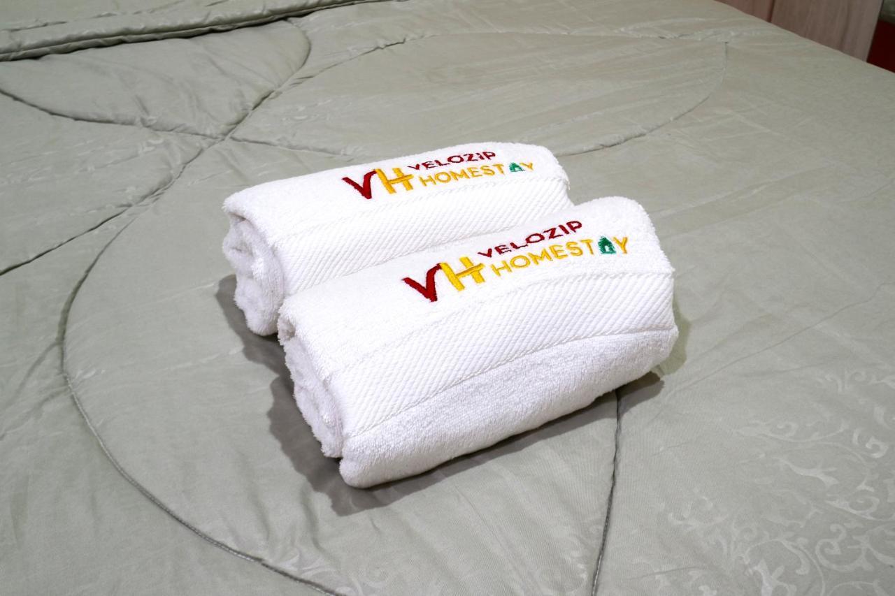 Apartamento Velozip Kos Exclusive Surabaya Exterior foto